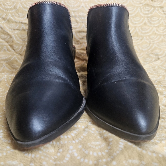 Halogen Piper Bootie Black Leather Ankle boots close toe slip on shoes size 6.5 - Picture 8 of 16